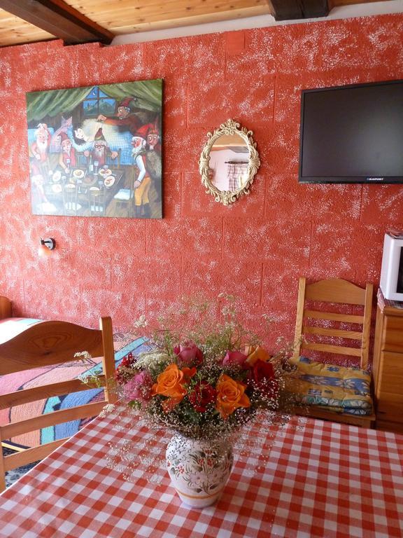 Gaestezimmer Am Maerchenbrunnen Dresde Exterior foto