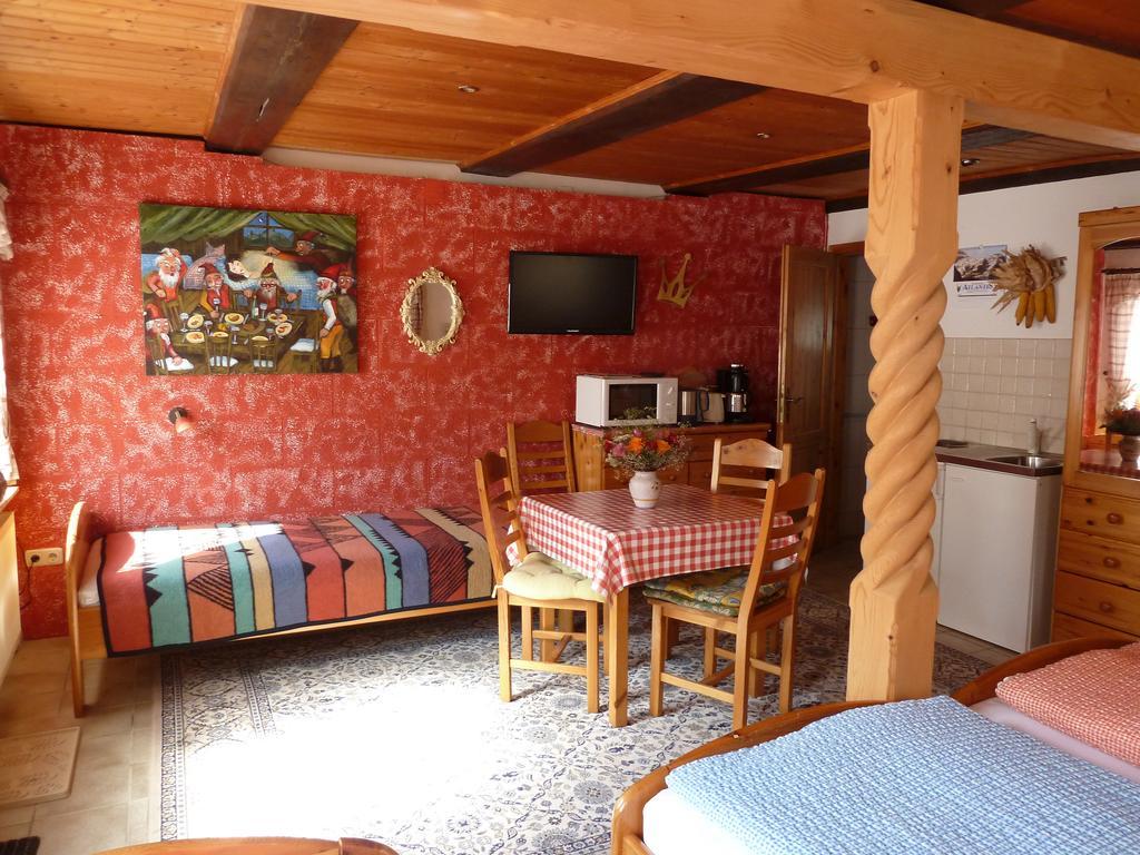 Gaestezimmer Am Maerchenbrunnen Dresde Exterior foto