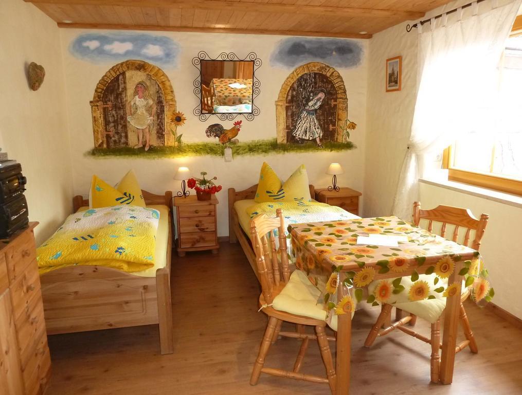 Gaestezimmer Am Maerchenbrunnen Dresde Habitación foto